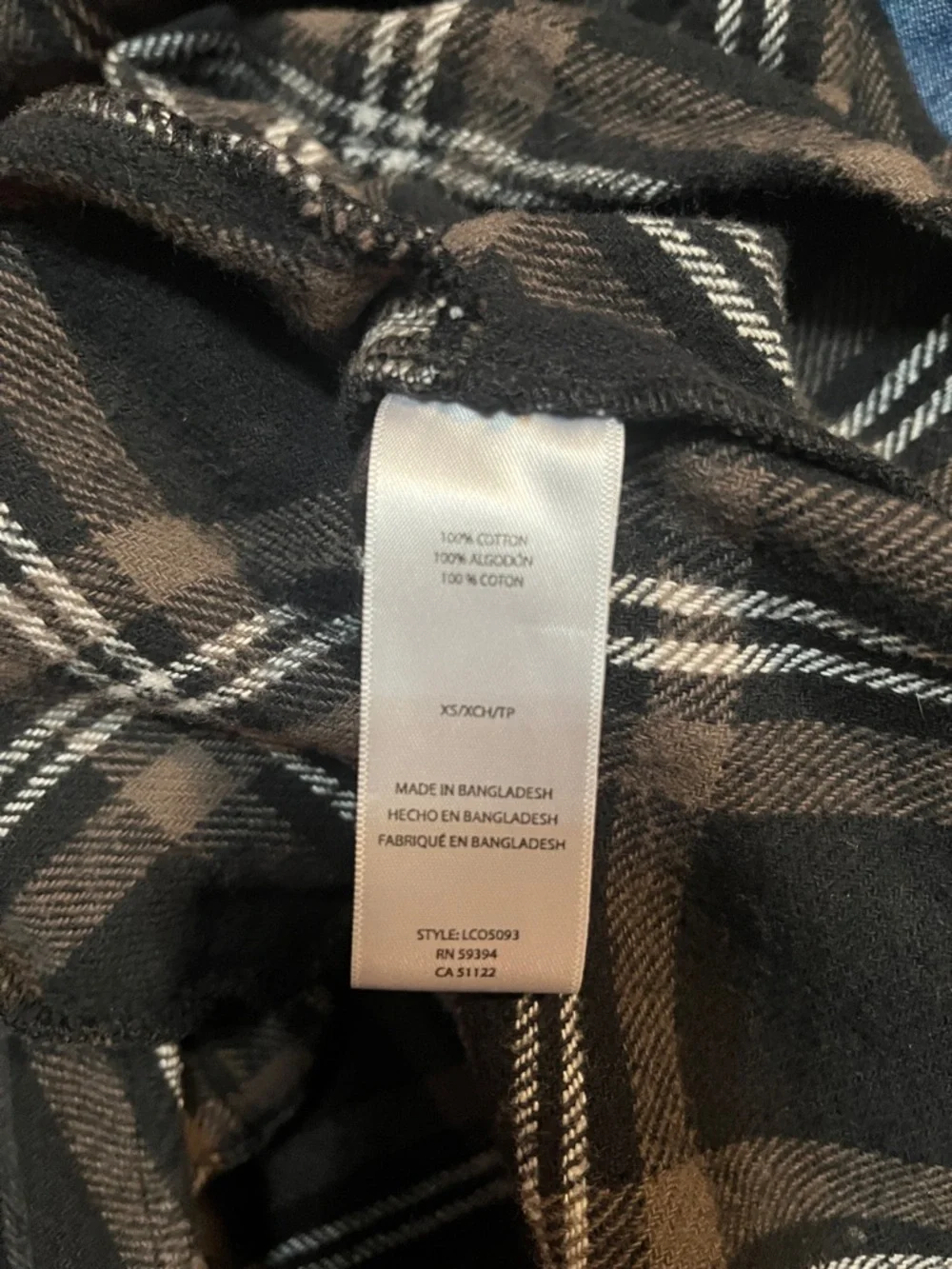 Beachlunchlounge Flannel Plaid Button-Up Shirt in Black and Brown Size XS